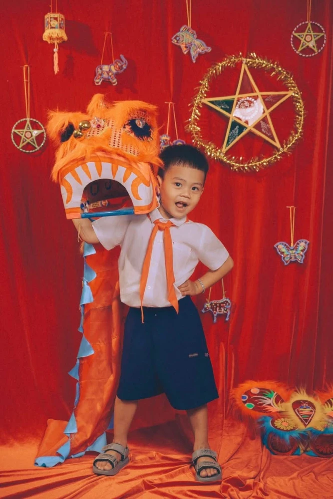 Ảnh nghệ thuật thực hiện bởi Bạch Chí Thiện